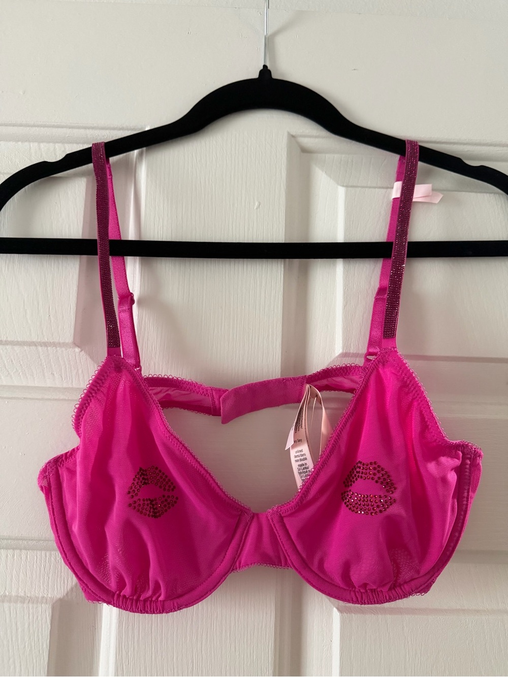 Victoria’s Secret Hot Pink Rhinestone Kiss Bra 34C NWT